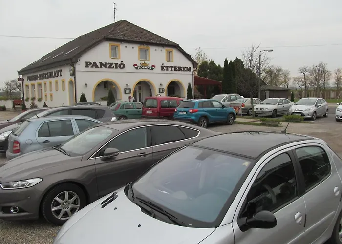 B&B Korona Panzio Levél